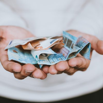 Aflevering 1: Geld Aflevering 1: Geld