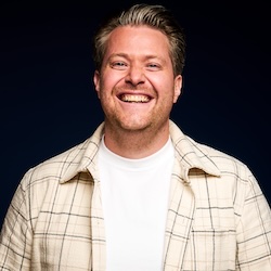 Chris Bergstrom, contact